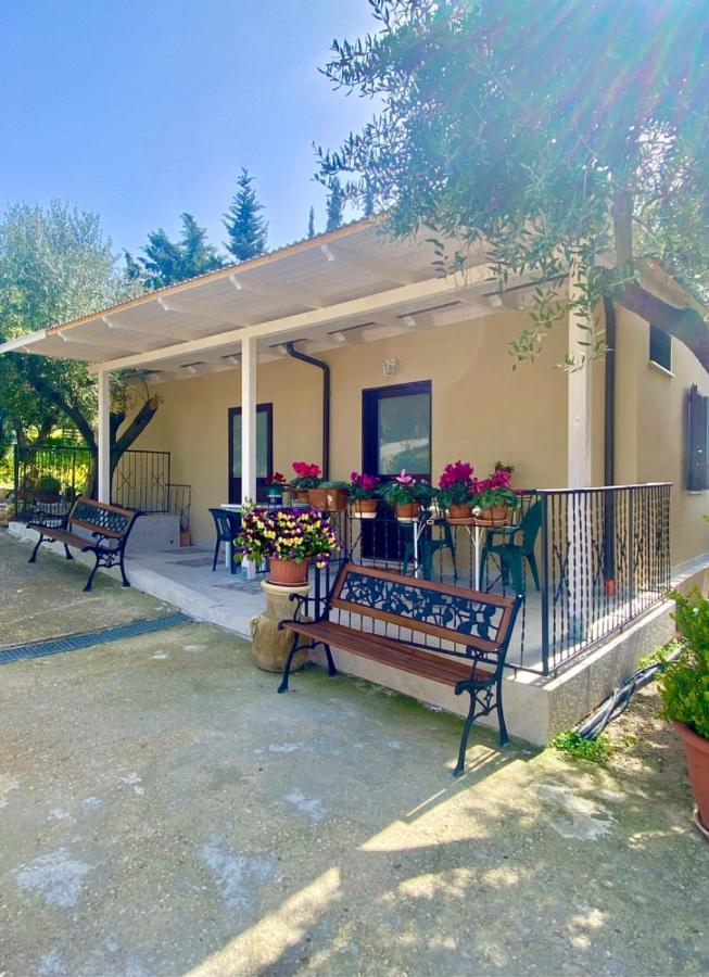 Chalet del girasole Castellabate Exterior foto